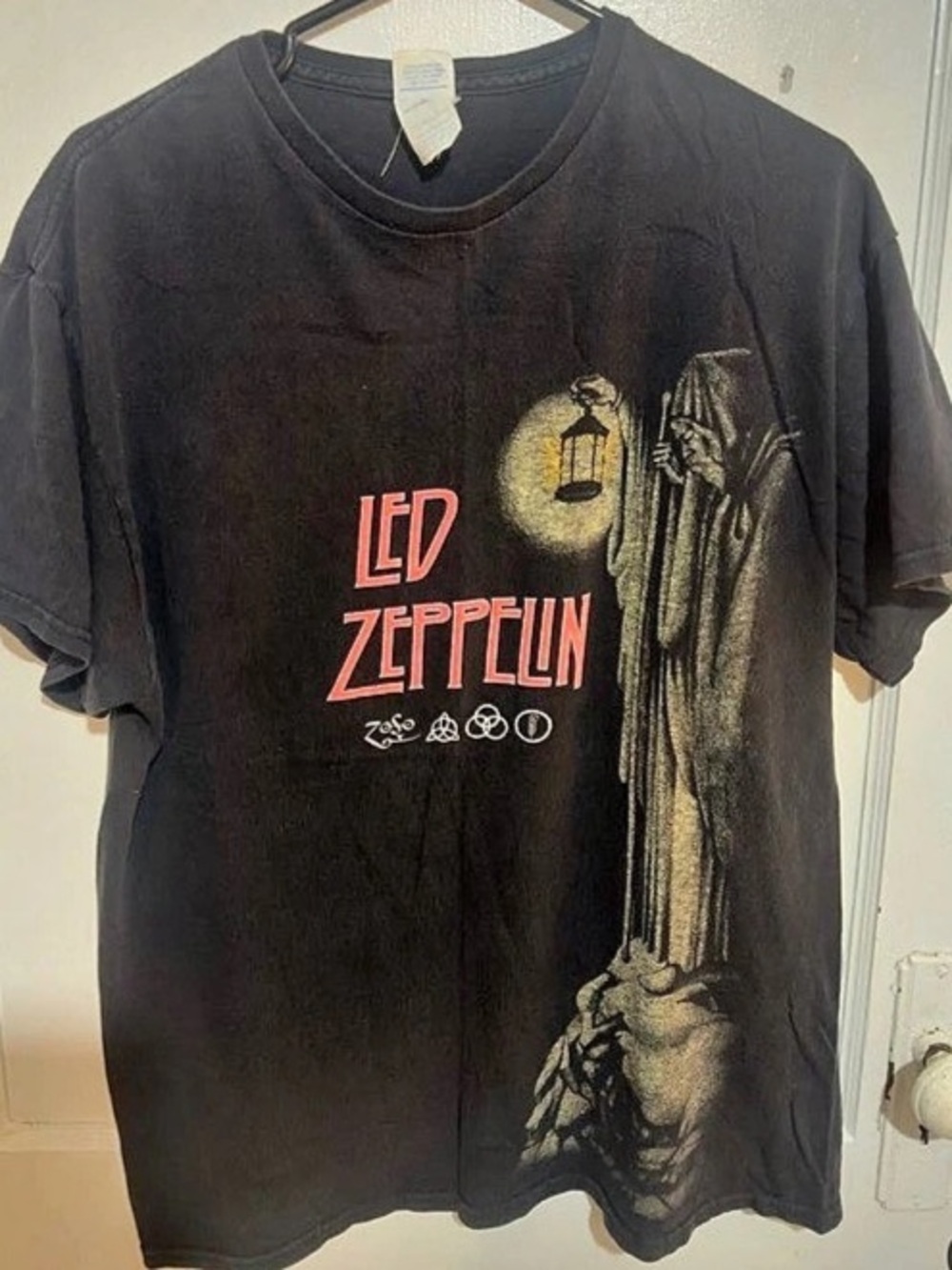 Led Zeppelin Graphic Tee Size Large